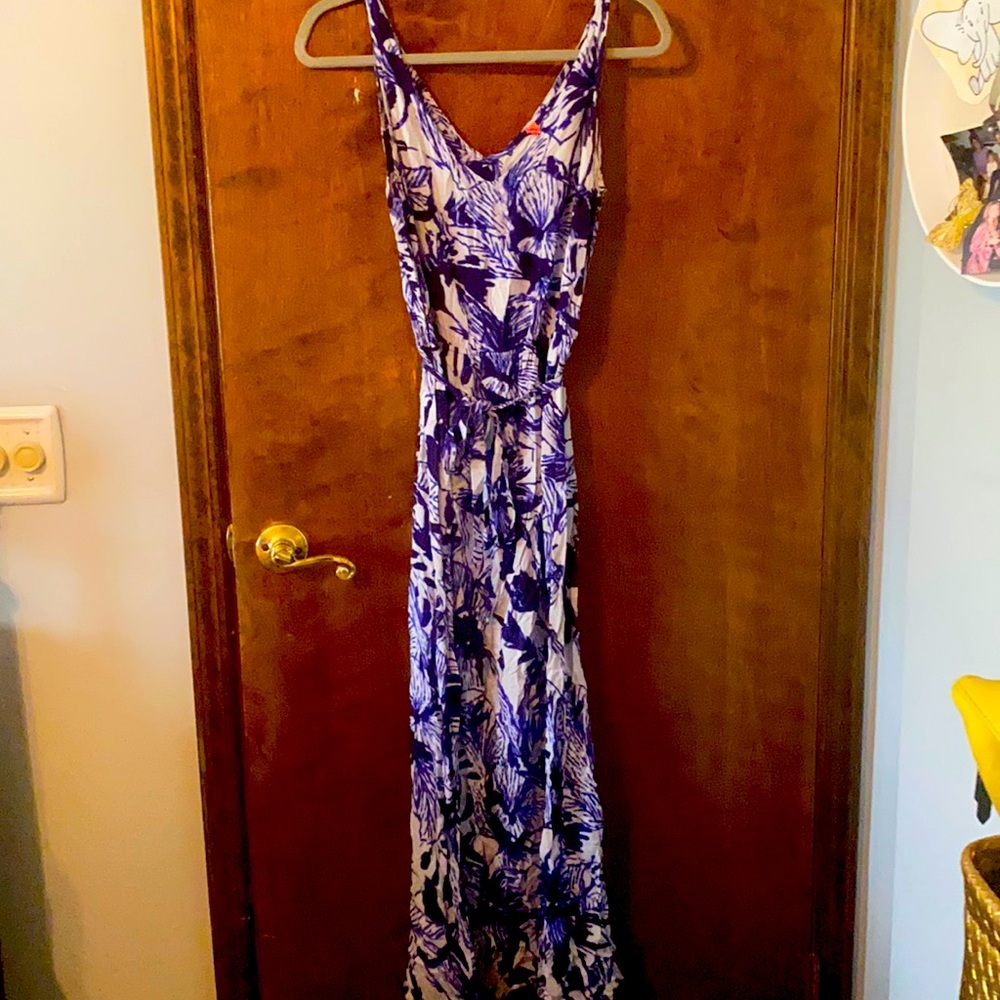 Blue and white flowy maxi with vacation vibes